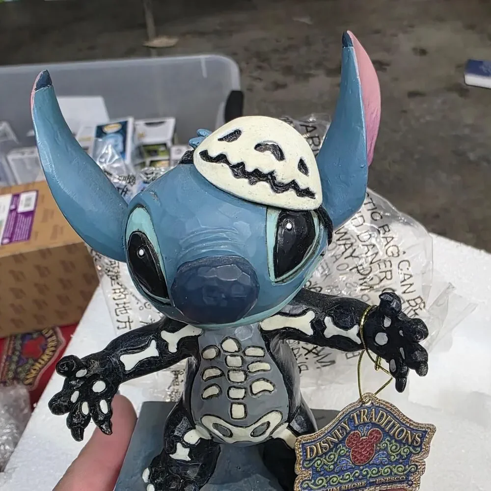 Jim Shore Disney Skeleton Stitch Halloween Glow In The Dark SIGNED Figure